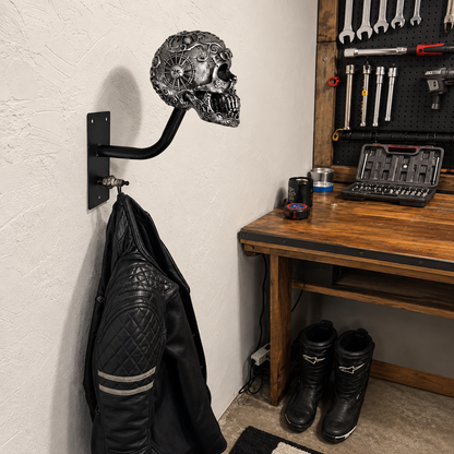 Motorradhelm-Halterung „Totenkopf“ – Wandhalterung im Punk-Totenkopf-Design für Helme, Jacken & Garagendekoration